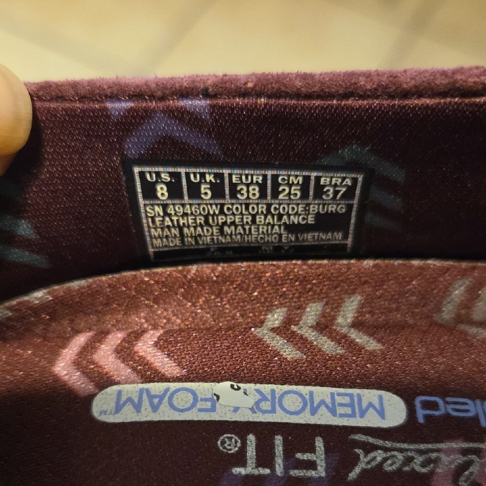 Skechers Women's Deep Burgundy Loafers, Sz 8 W. - Picture 5 of 6